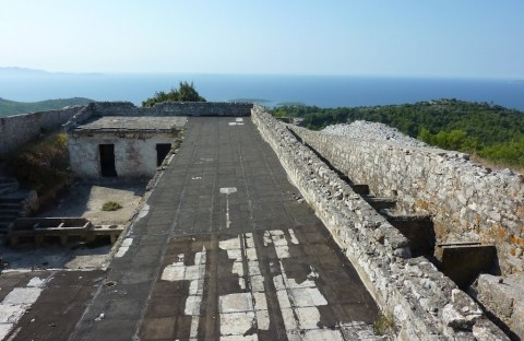 Zdjęcie z rejsu żeglarskiego Vela Luka (Korcula): Punkt widokowy w fortecy Hum