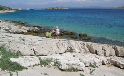 Prywatny wypoczynek na plaży Portić – zdjęcie 3
