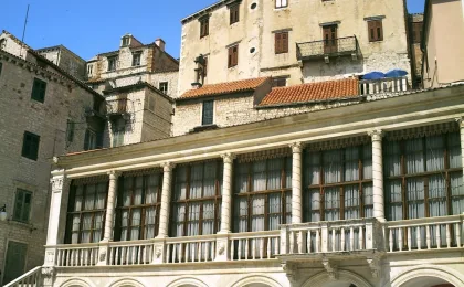 Poranek i śniadanie na lokalnym targu – zdjęcie 6
