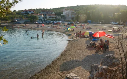 Wypoczynek na plażach w okolicy Kukljicy – zdjęcie 3