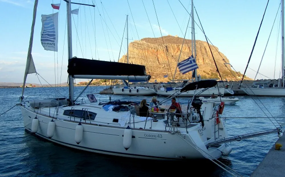 Oceanis 43 — zdjęcie 1