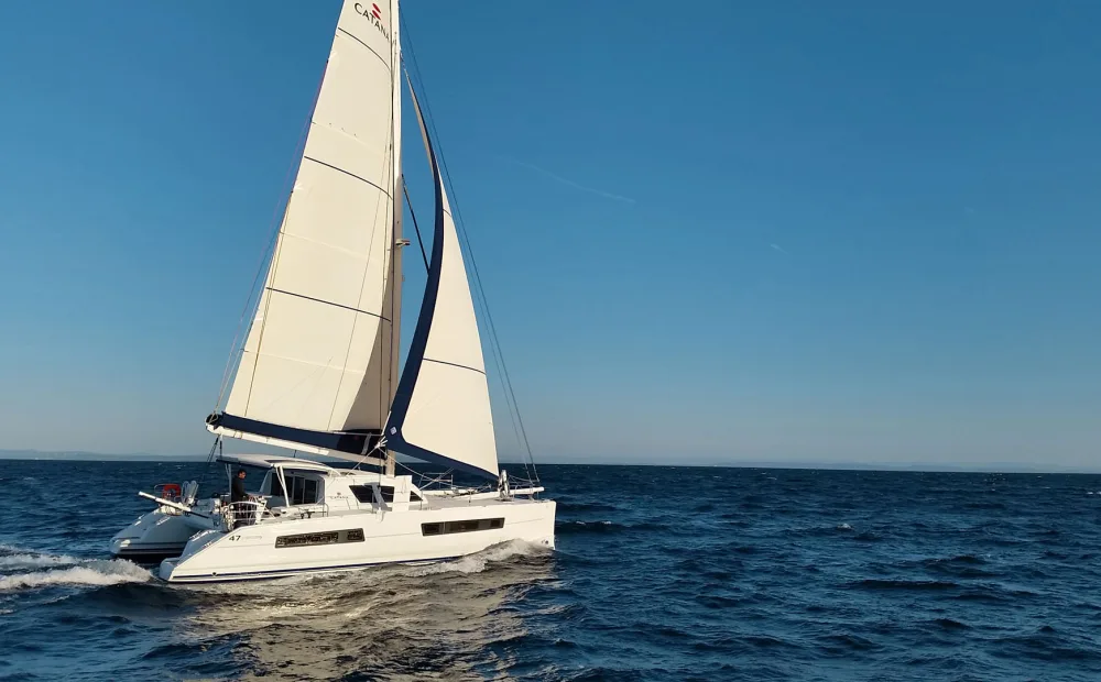 Catana 47 — zdjęcie 1