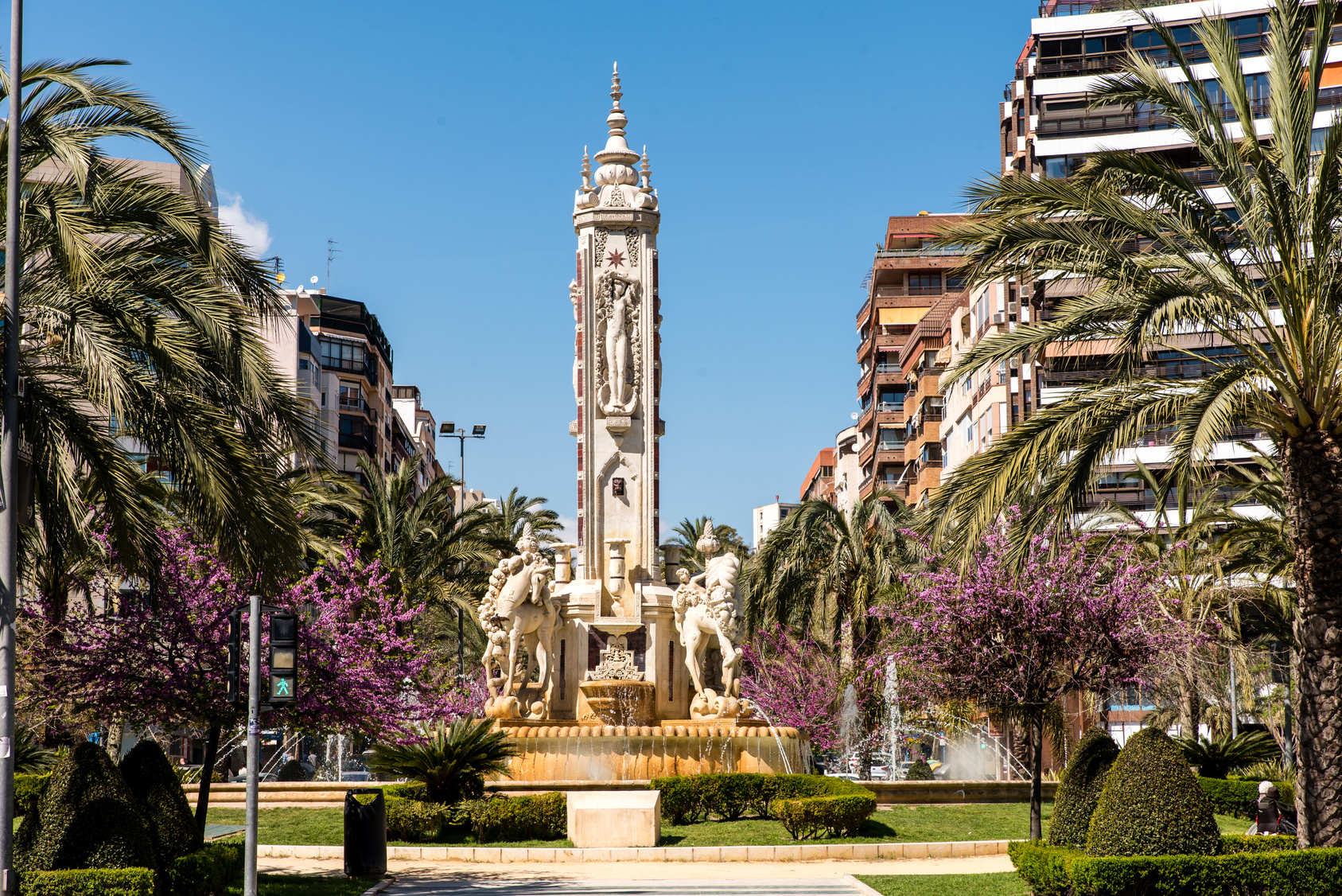 Alicante, czyli „źródło światła”