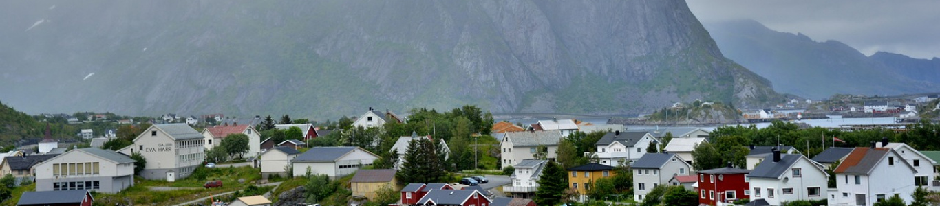Zdjęcie z rejsu żeglarskiego Reine – jedno z najpiękniejszych miejsc w Norwegii