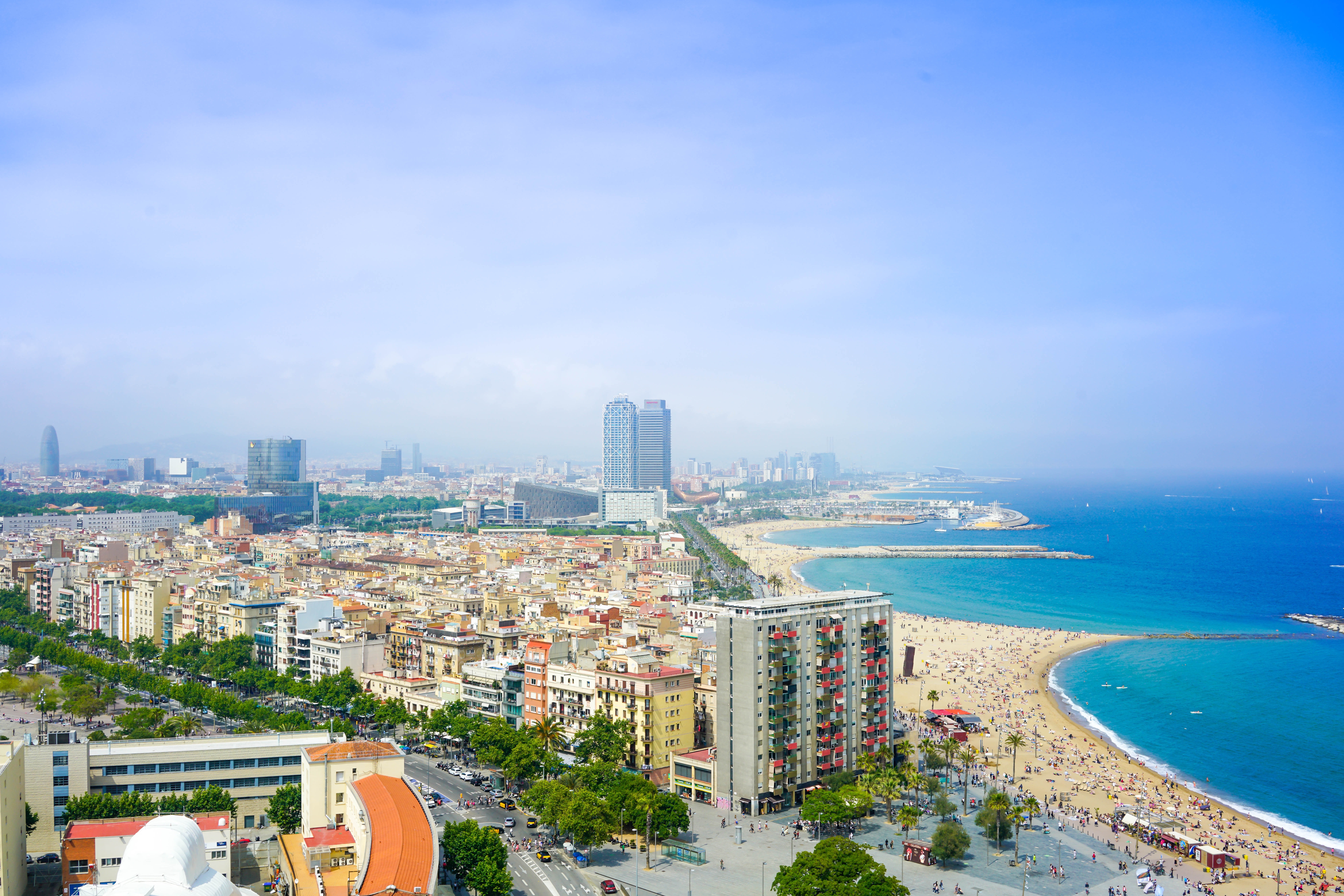 Wybrzeże Hiszpanii z Barceloną i Walencją