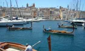 Malta Valletta Valletta: Spacer brzegiem morza