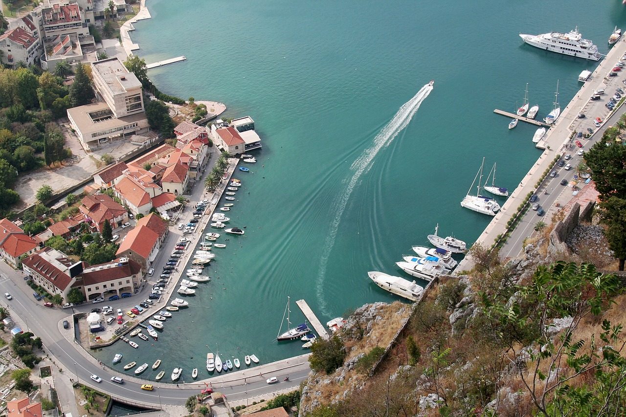 kotor-812818_1280.jpg