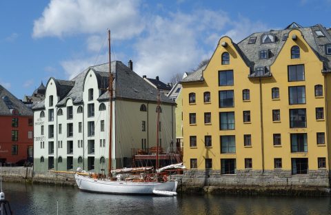 Zdjęcie z rejsu żeglarskiego Ålesund