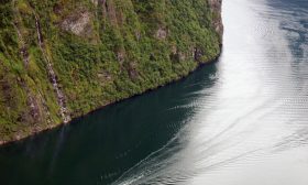 Zdjęcie z rejsu żeglarskiego Geirangerfjord