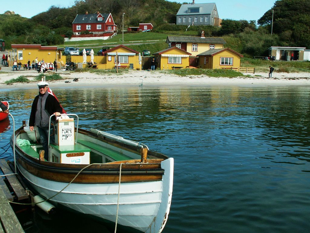 Port_Hammerhavn_-_panoramio_-_7alaskan.jpg