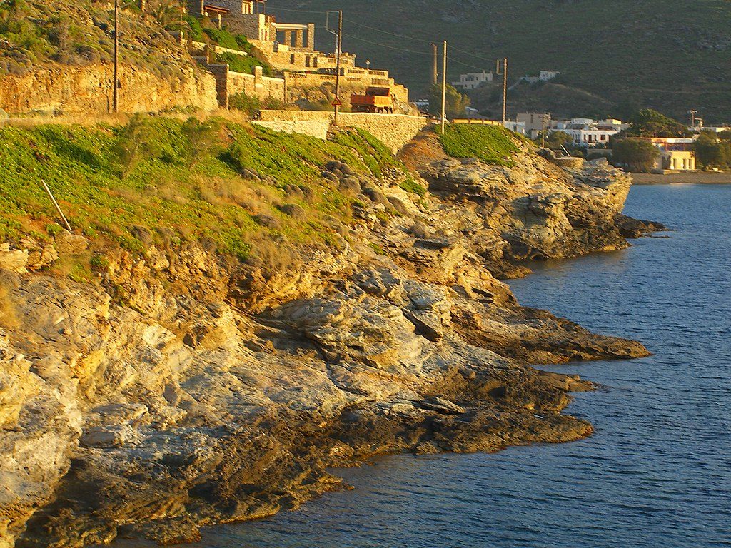 1024px-Kea_840_02,_Greece_-_panoramio.jpg