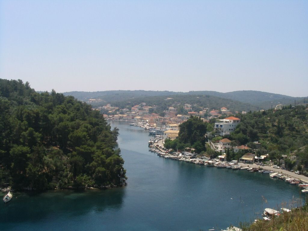 Gaios_harbour_in_Paxi_rejsomat1.jpg